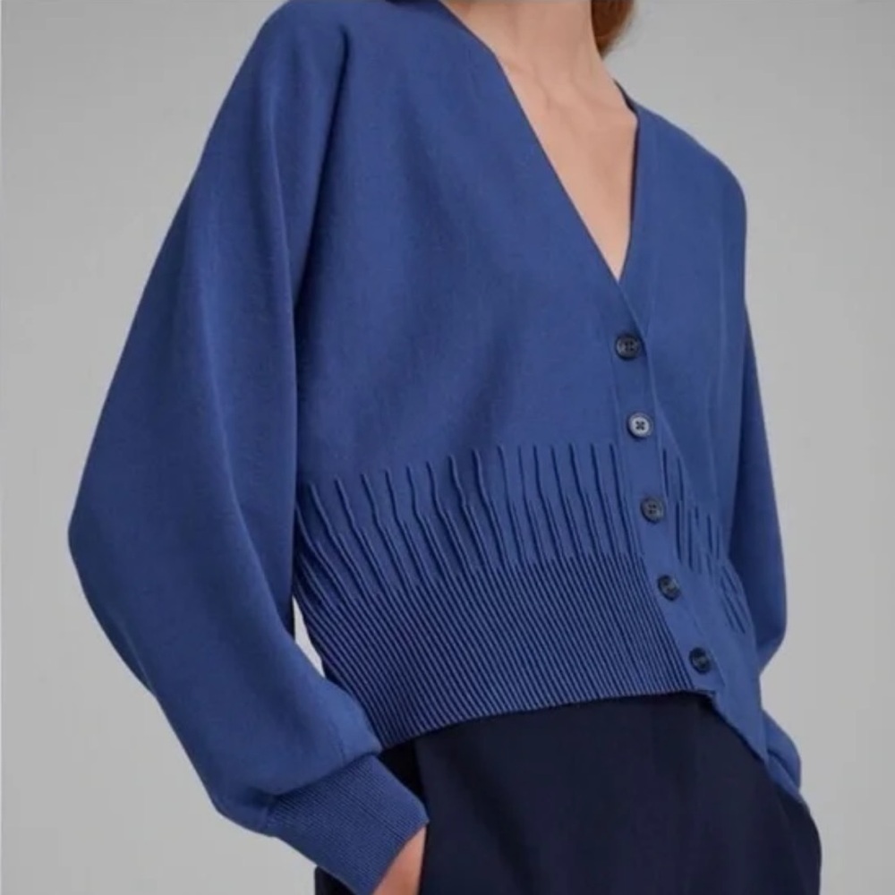 Club Monaco Blue Cropped Cardigan Sweater Size Small